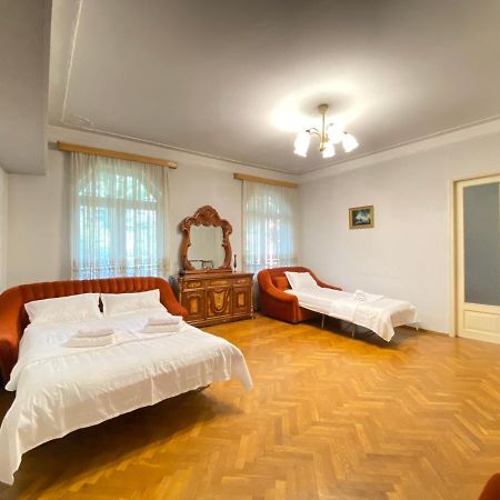 Davit'S Apartment 21 Тбилиси Екстериор снимка