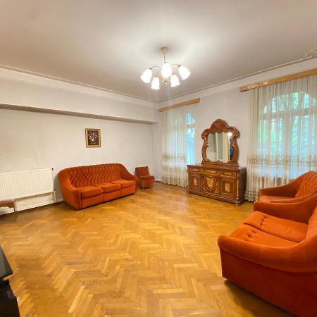Davit'S Apartment 21 Тбилиси Екстериор снимка
