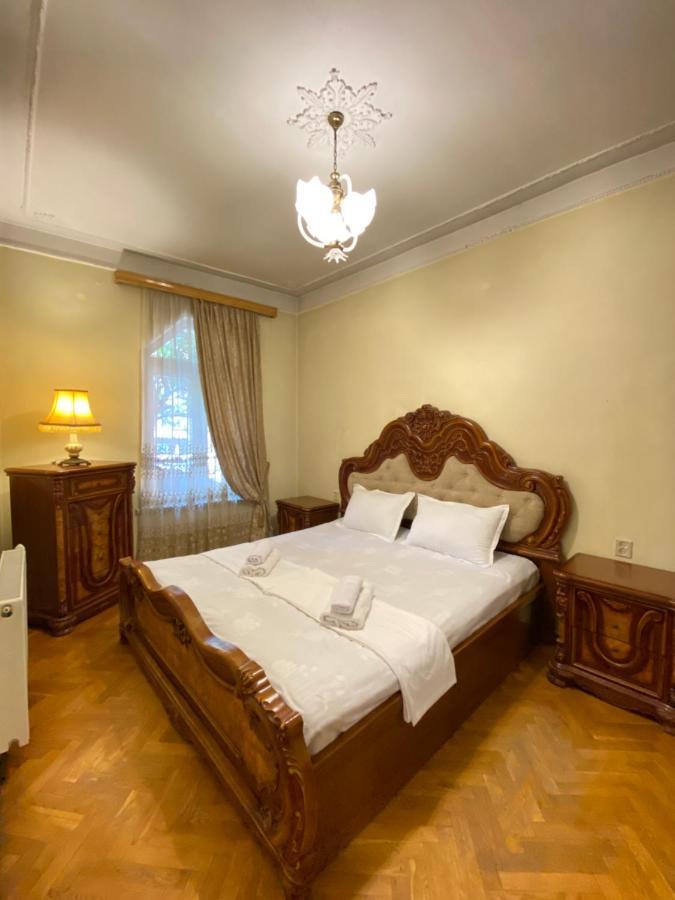 Davit'S Apartment 21 Тбилиси Екстериор снимка